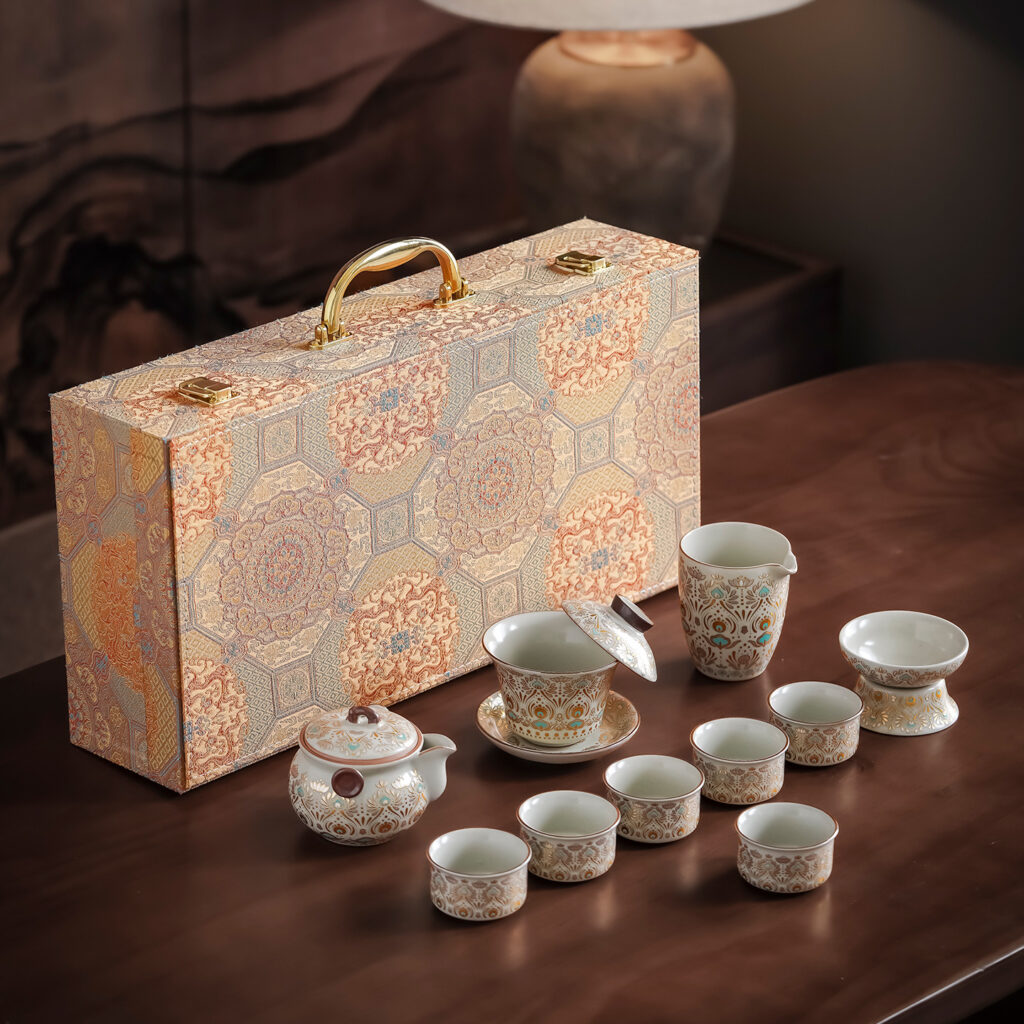 Gongfu Tea Set Guide: The Essential Pieces and How to Use Them
